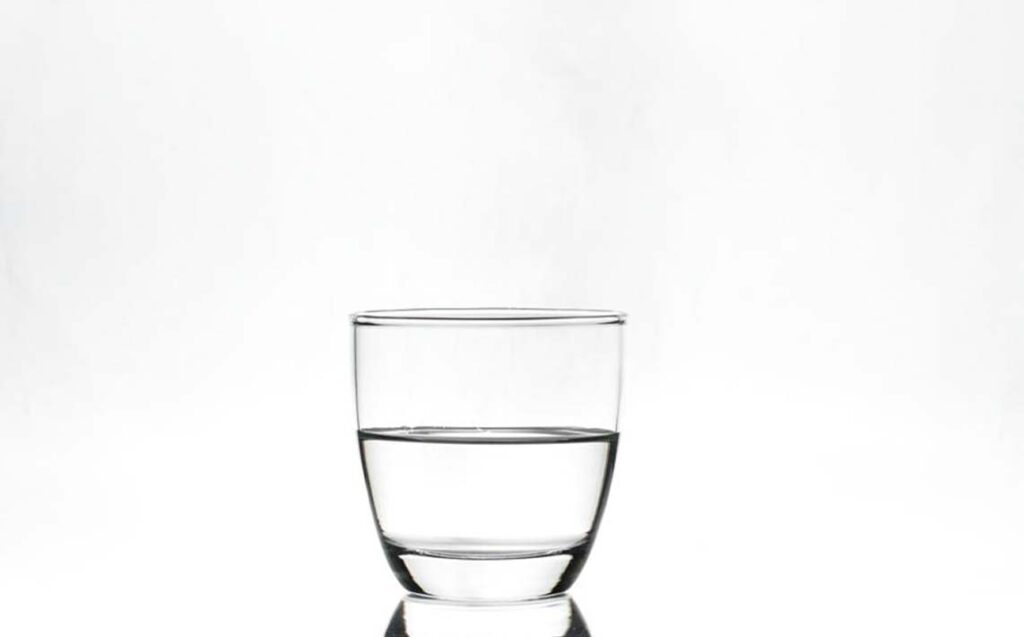 On Glasses, Fullness, and Emptiness